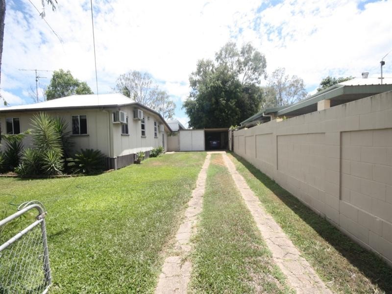 23 Fourth Avenue, Home Hill QLD 4806