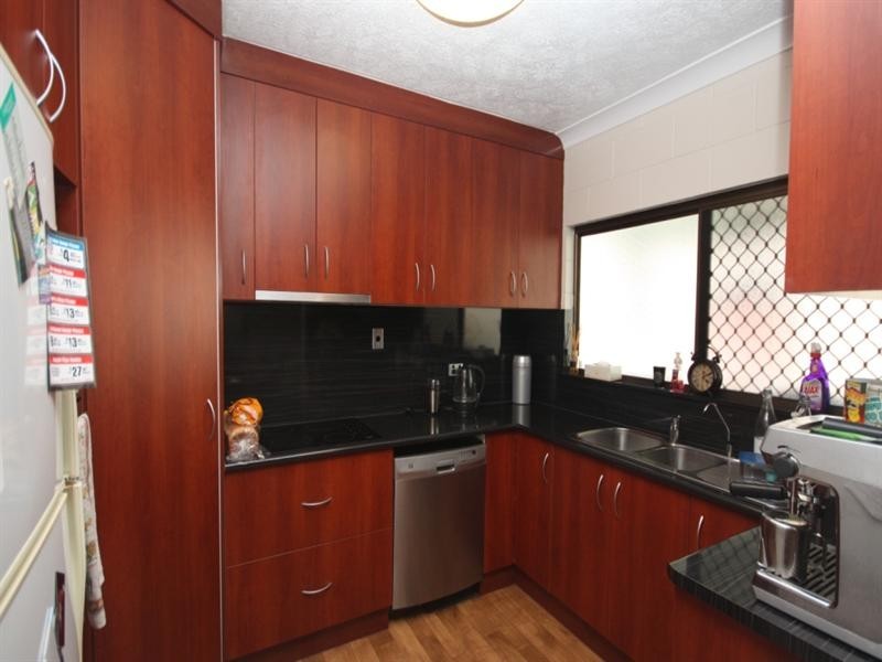 10 Palm Court, Ayr QLD 4807