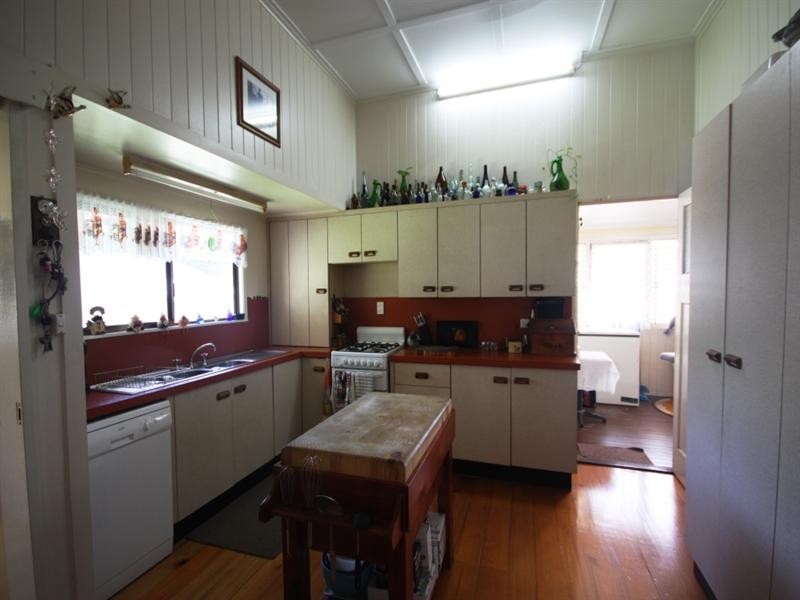 39 Ross Street, Ayr QLD 4807