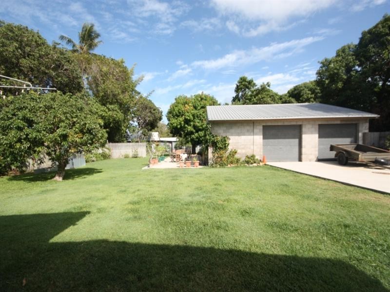 39 Ross Street, Ayr QLD 4807