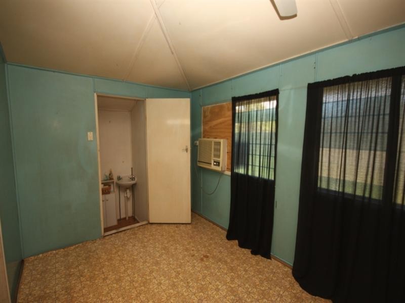 34 Barbat Street, Giru QLD 4809