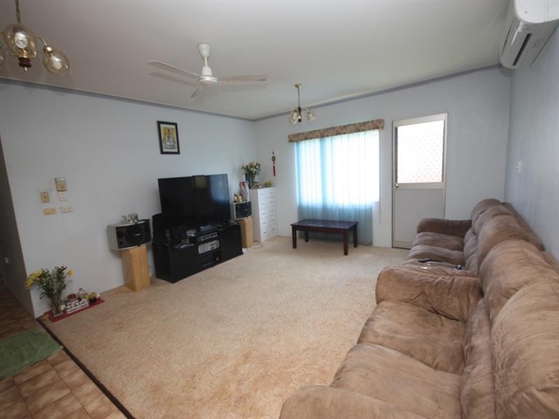 9 Hayes Street, Ayr QLD 4807