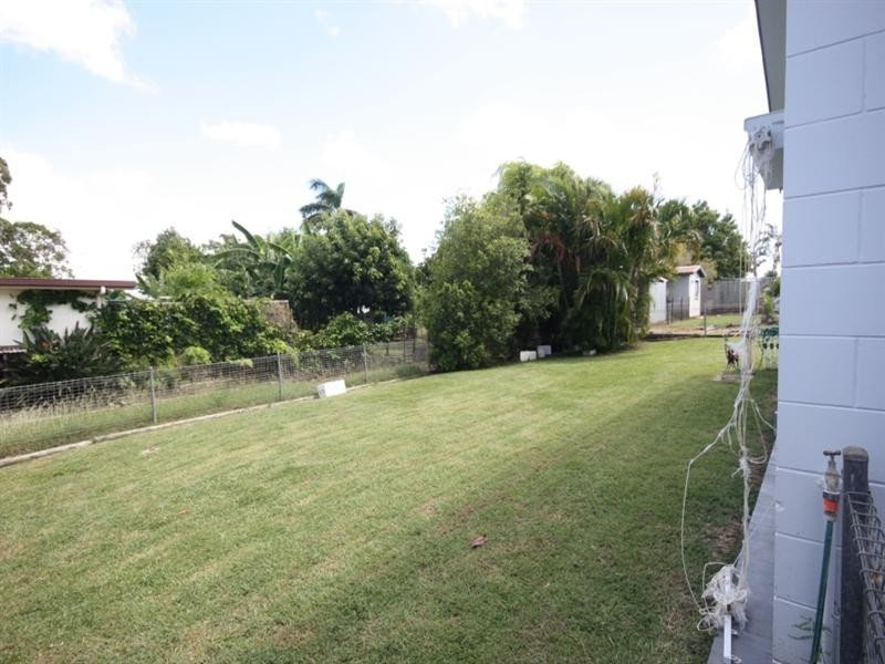 9 Hayes Street, Ayr QLD 4807