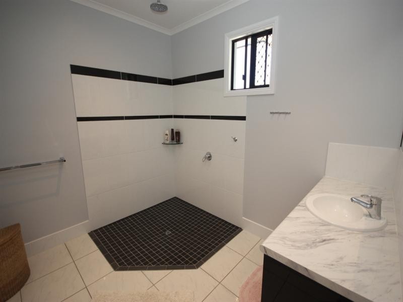 66 Northern Road, Rita Island QLD 4807