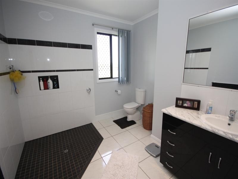 66 Northern Road, Rita Island QLD 4807