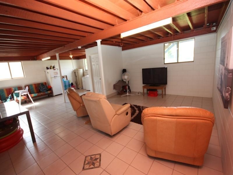 62 Ross Street, Ayr QLD 4807