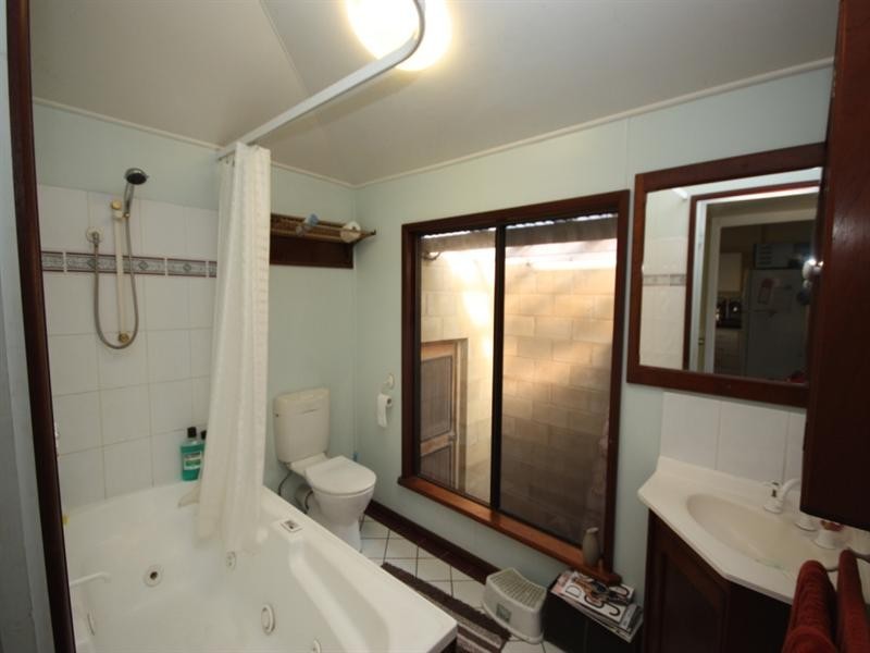 17 Sydney Street, Ayr QLD 4807