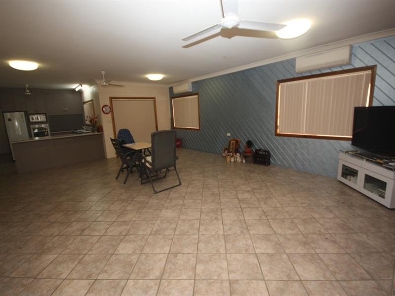 101 Seventh Avenue, Home Hill QLD 4806