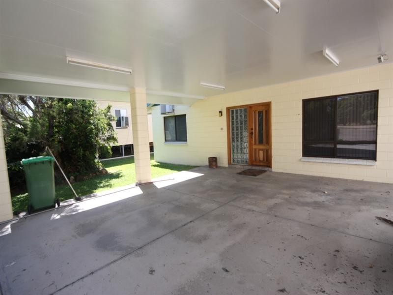 101 Seventh Avenue, Home Hill QLD 4806