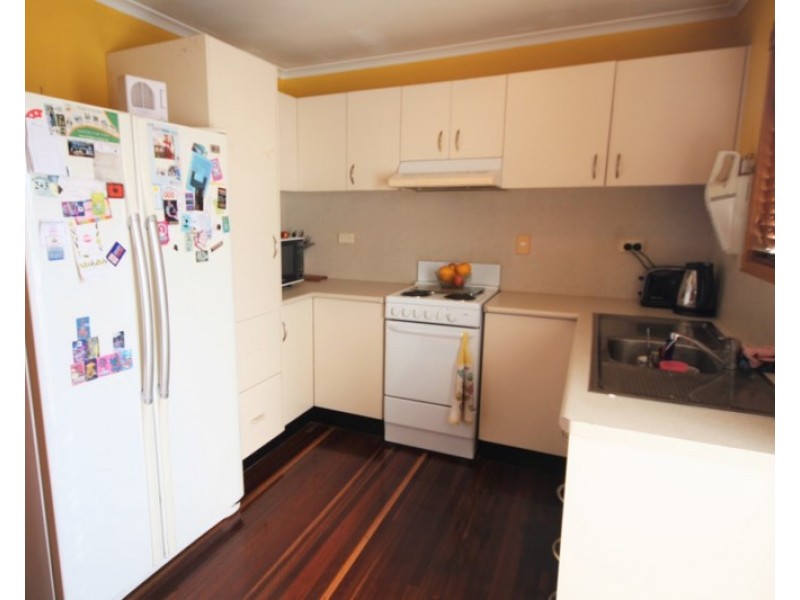 20 Moss Street, Ayr QLD 4807