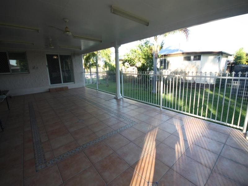 28 Eleventh Avenue, Home Hill QLD 4806