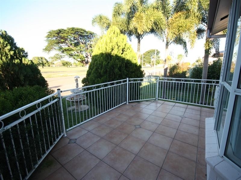 28 Eleventh Avenue, Home Hill QLD 4806