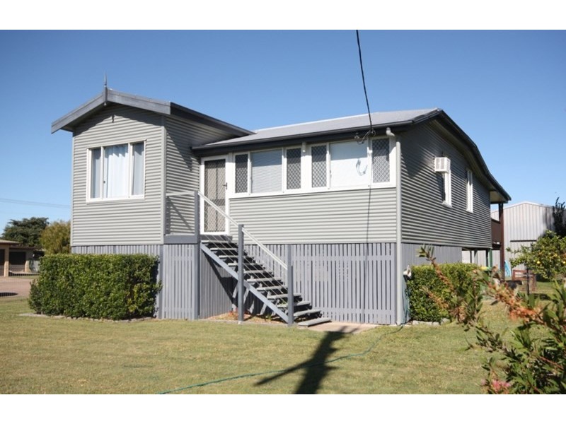 120 Thirteenth Avenue, Home Hill QLD 4806