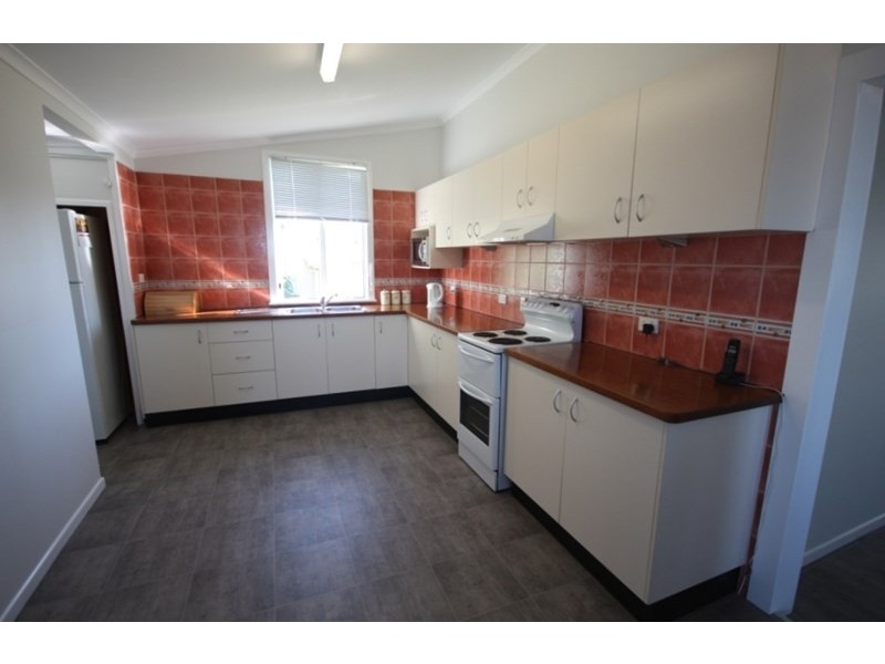 120 Thirteenth Avenue, Home Hill QLD 4806