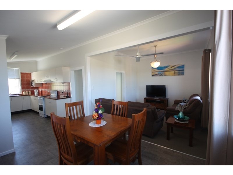 120 Thirteenth Avenue, Home Hill QLD 4806