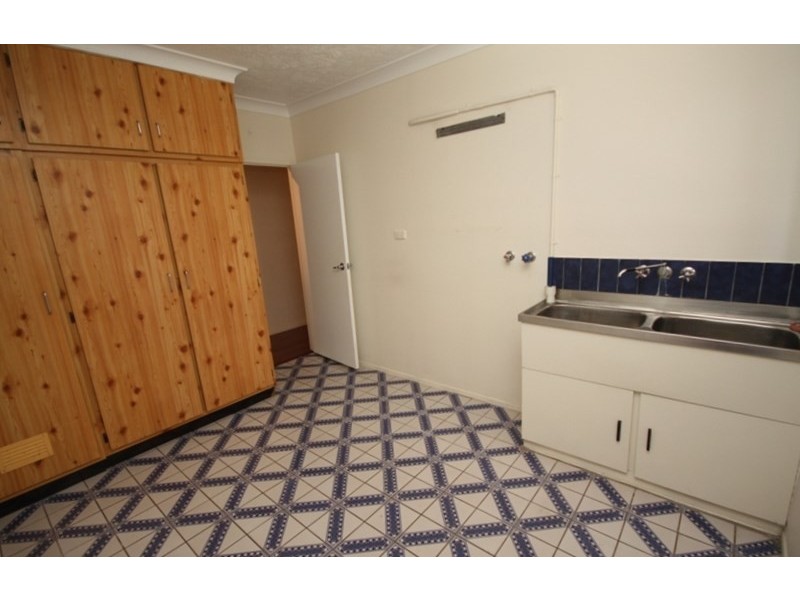 20 Tenth Street, Home Hill QLD 4806