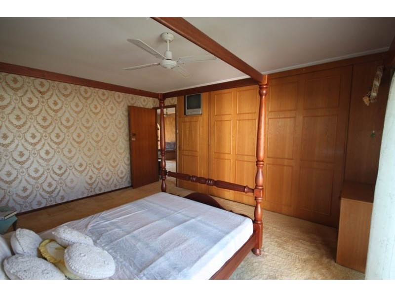 94 Gibson Street, Ayr QLD 4807