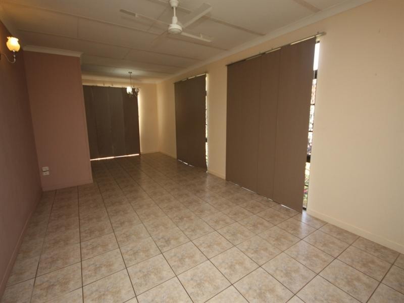 10 Pacific Court, Brandon QLD 4808