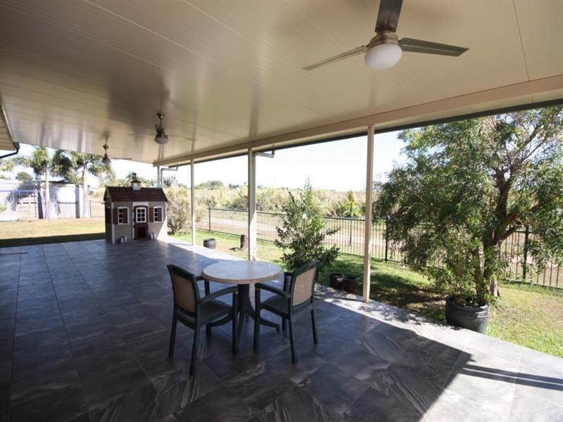 10 Pacific Court, Brandon QLD 4808