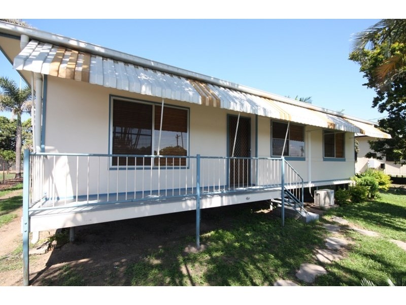 119 Tenth Avenue, Home Hill QLD 4806