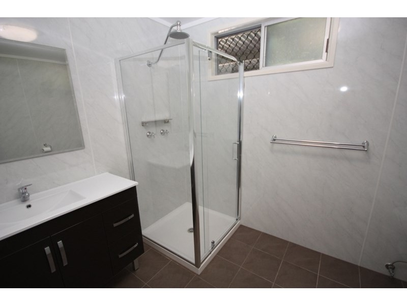 119 Tenth Avenue, Home Hill QLD 4806