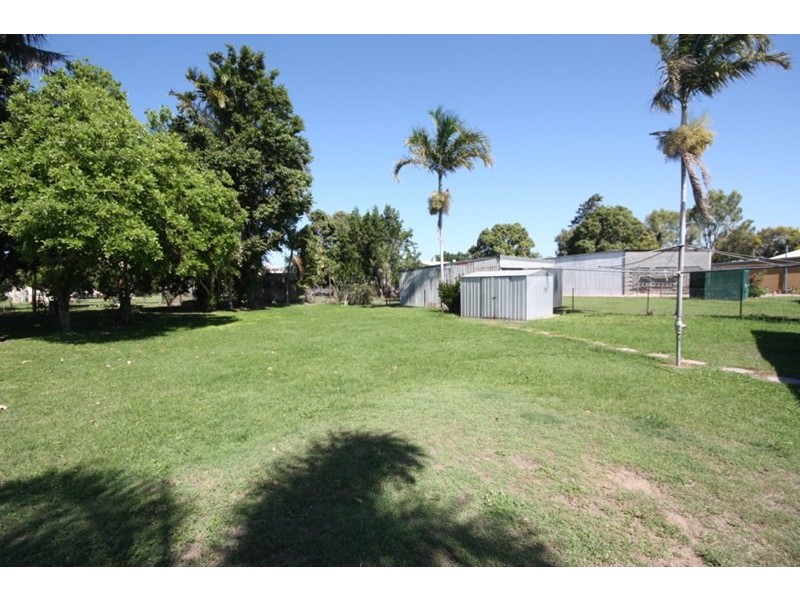 119 Tenth Avenue, Home Hill QLD 4806