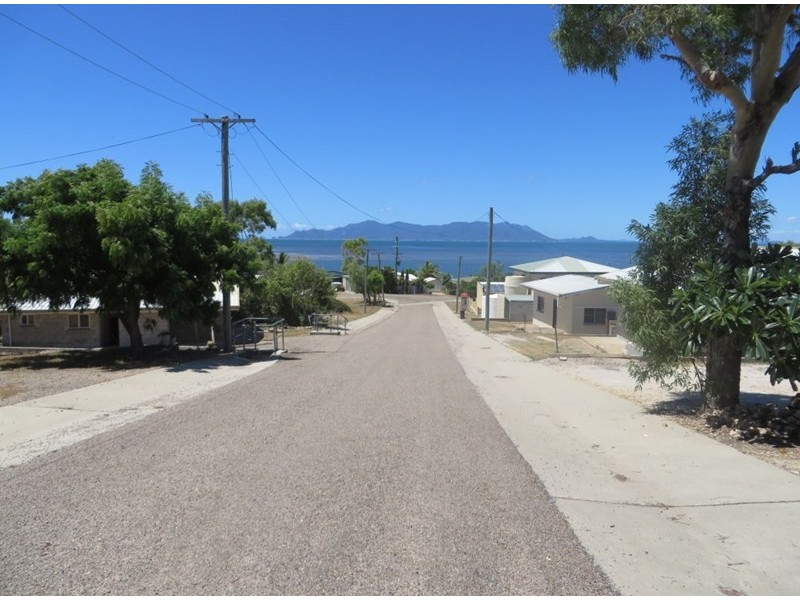 10 Kookaburra Terrace, Wunjunga QLD 4806