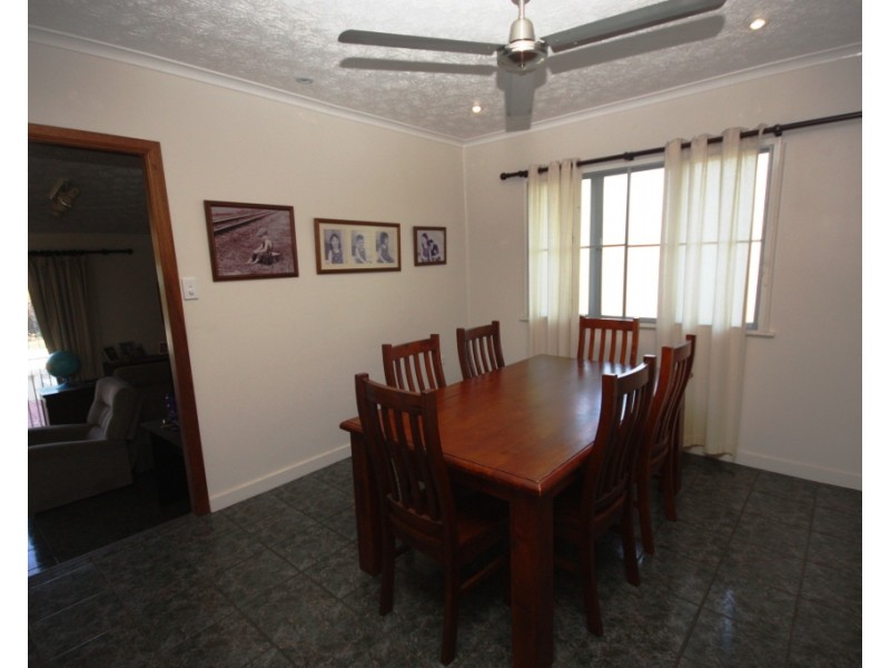 3 Fourth Avenue, Home Hill QLD 4806