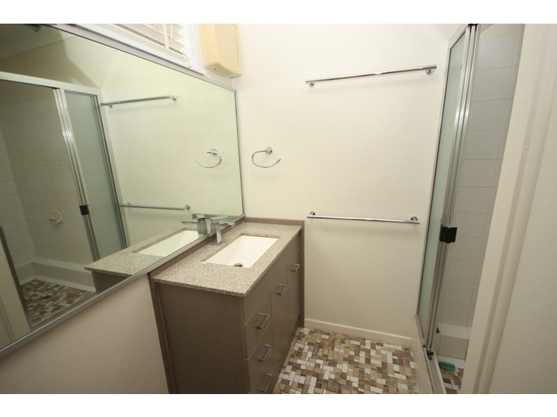 56 Fourth Street, Home Hill QLD 4806