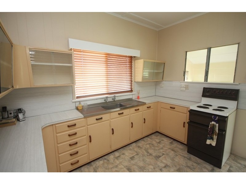 8 Menso Street, Ayr QLD 4807