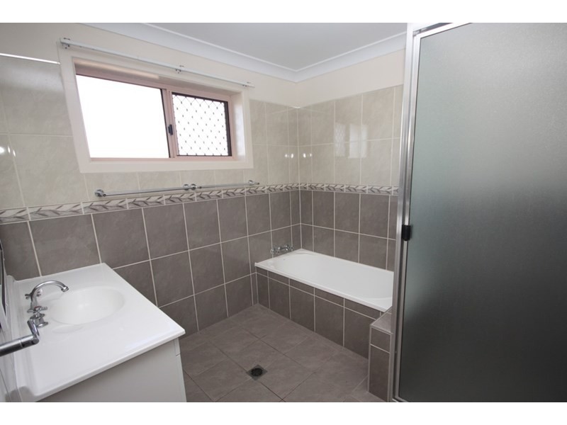 11 Gainsborough Drive, Ayr QLD 4807