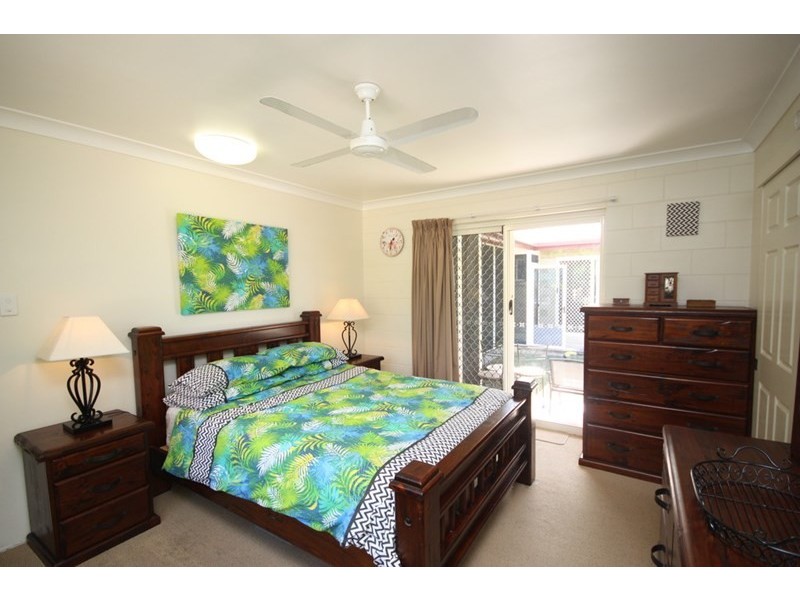63 Castorina Drive, Mount Kelly QLD 4807