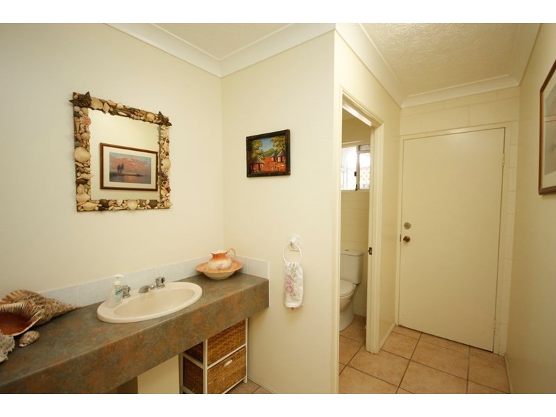 63 Castorina Drive, Mount Kelly QLD 4807