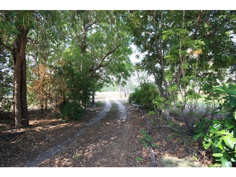 63 Castorina Drive, Mount Kelly QLD 4807