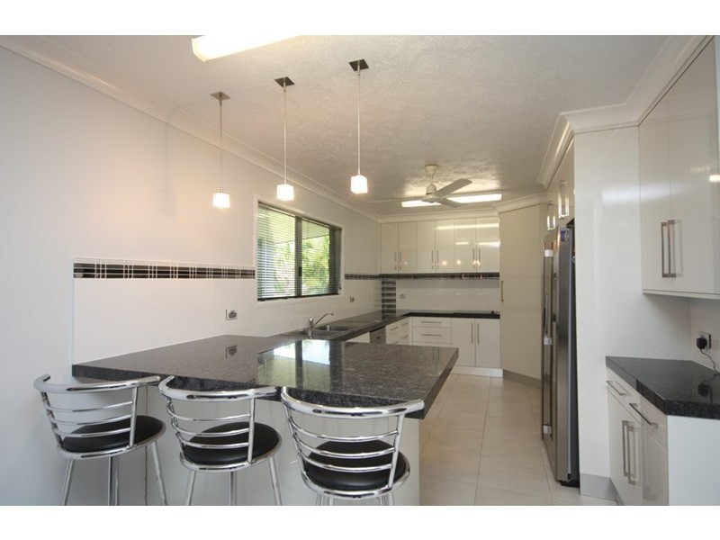 20 Patricia Road, Ayr QLD 4807