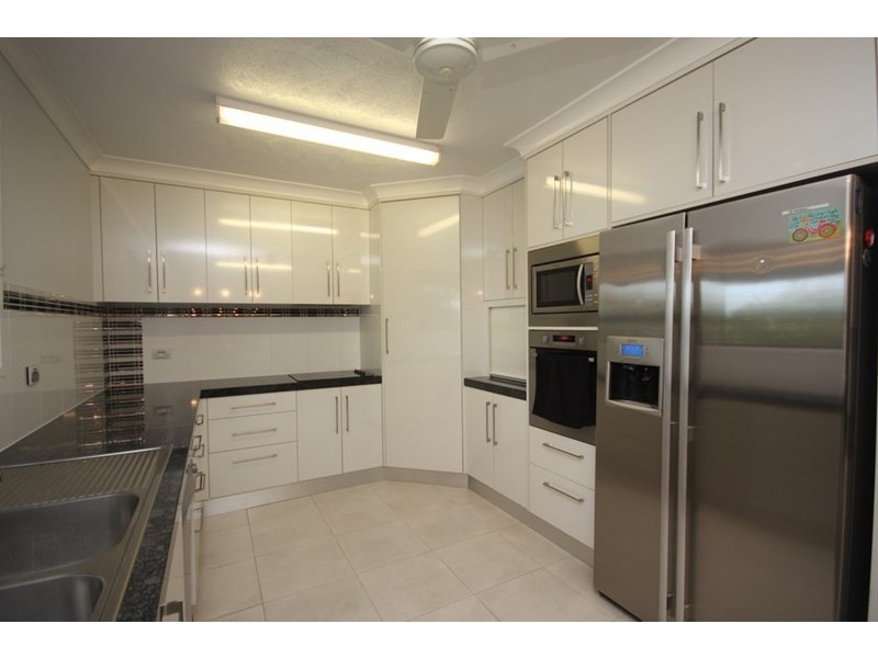 20 Patricia Road, Ayr QLD 4807