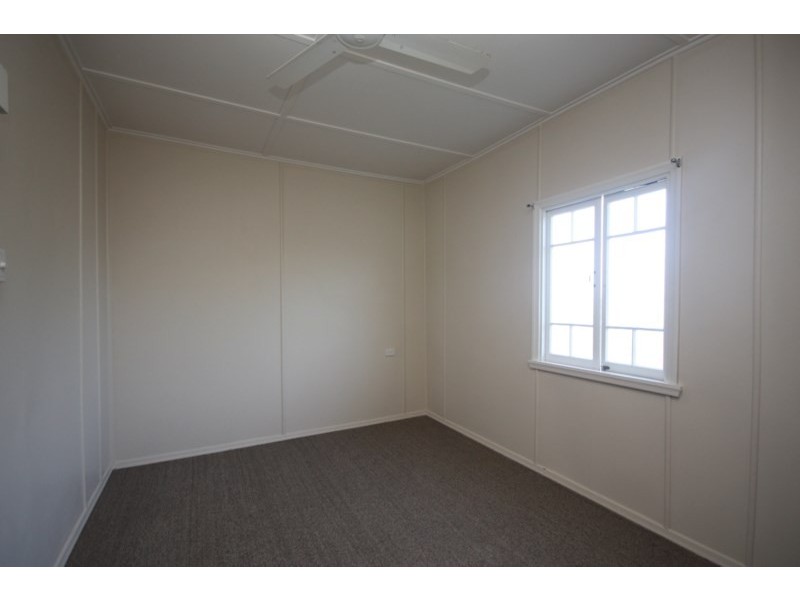 1 Eighth Street, Home Hill QLD 4806