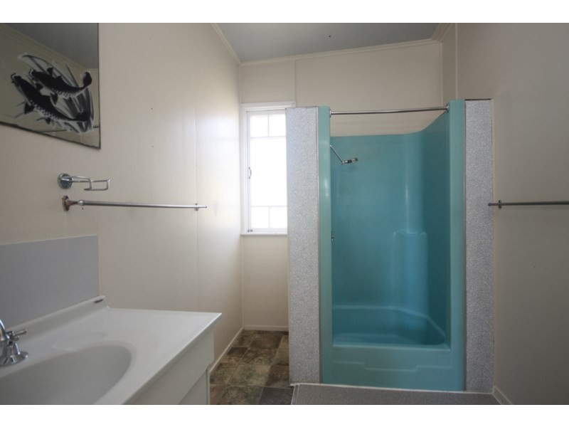 1 Eighth Street, Home Hill QLD 4806