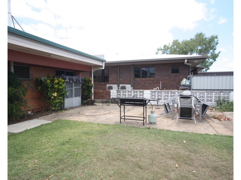14 Hayes Street, Ayr QLD 4807