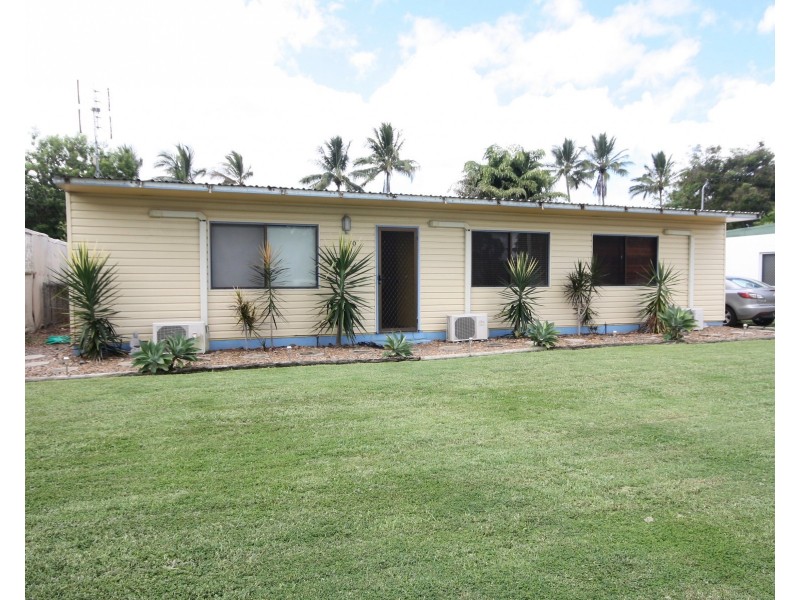 60 Bowling Green Street, Brandon QLD 4808