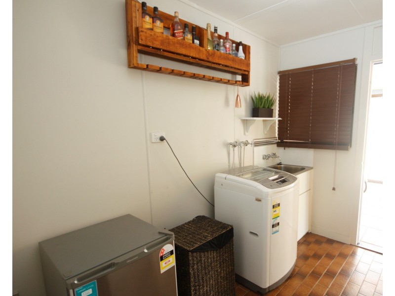 60 Bowling Green Street, Brandon QLD 4808