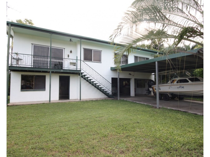 44 Third Avenue, Home Hill QLD 4806