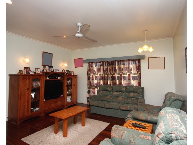 44 Third Avenue, Home Hill QLD 4806