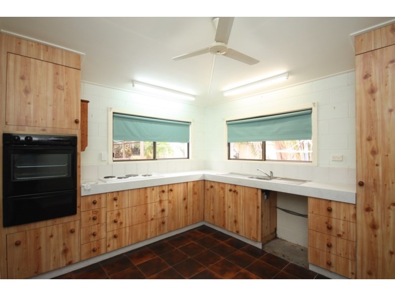 25 Richard Street, Ayr QLD 4807