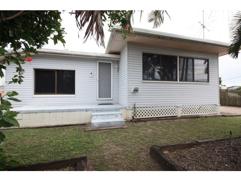 25 Richard Street, Ayr QLD 4807