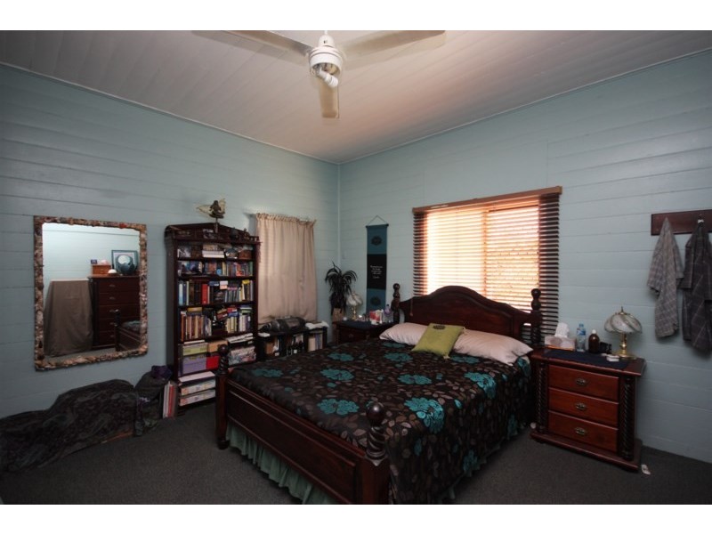 55 Sandowns Street, Alva QLD 4807