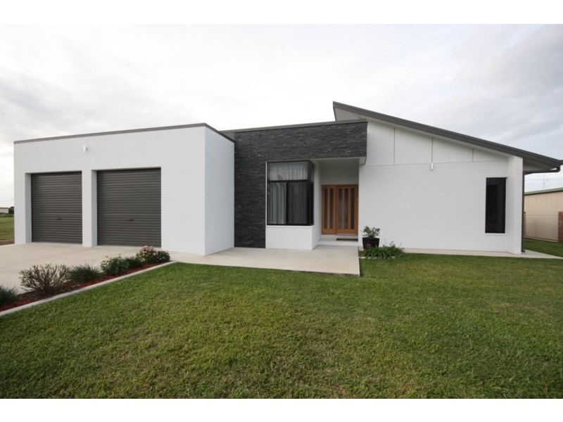 72 Young Street, Ayr QLD 4807