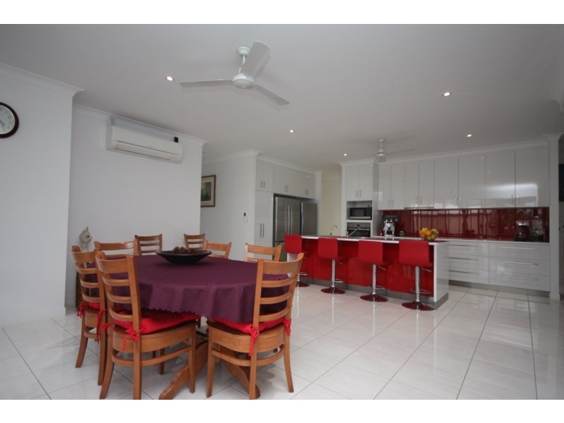 72 Young Street, Ayr QLD 4807