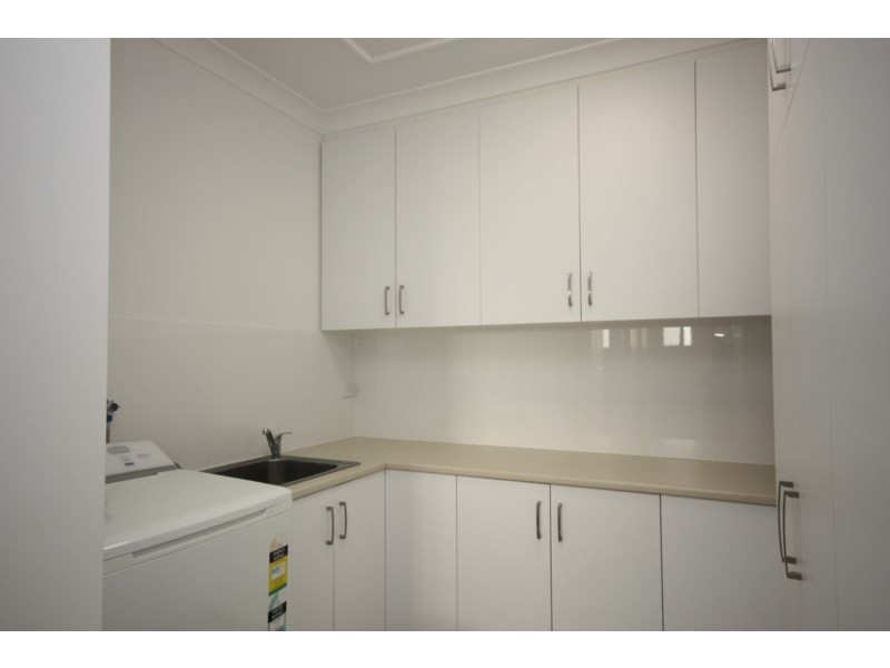 72 Young Street, Ayr QLD 4807