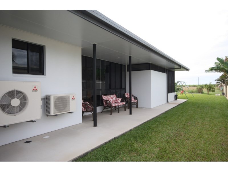 72 Young Street, Ayr QLD 4807